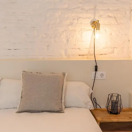 Apartment Urbe 10 Carreteria 1 Bedroom *