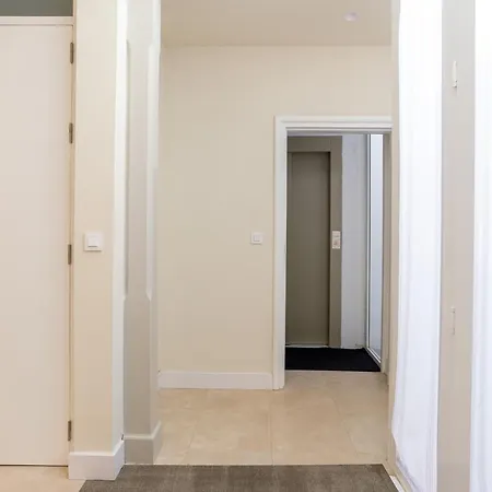 Urbe 10 Carreteria 1 Bedroom Apartment Malaga