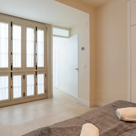 Urbe 10 Carreteria 1 Bedroom Malaga