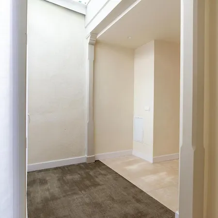 Apartment Urbe 10 Carreteria 1 Bedroom *